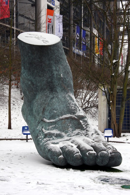 Bronze-FuÃŸ Uwe Seelers  

