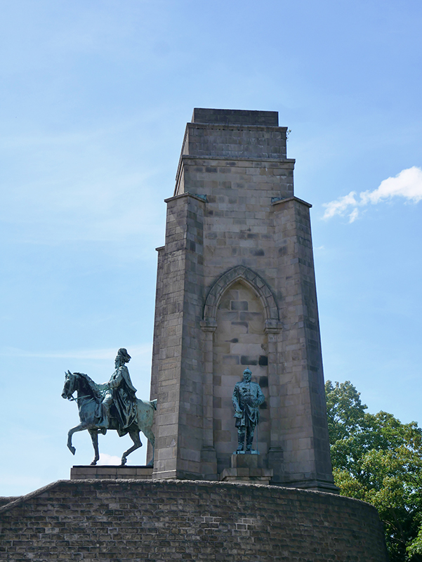 Kaiser Wilhelm Denkmal 
