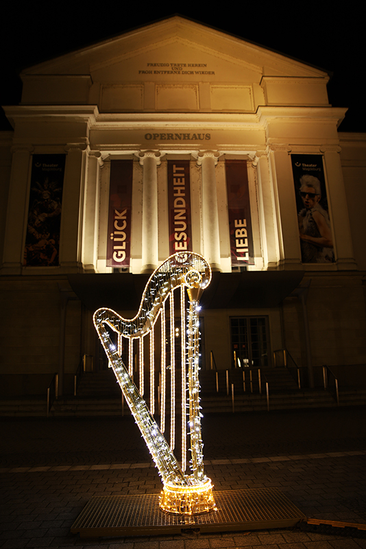 Harfe an der Magdeburger Oper
