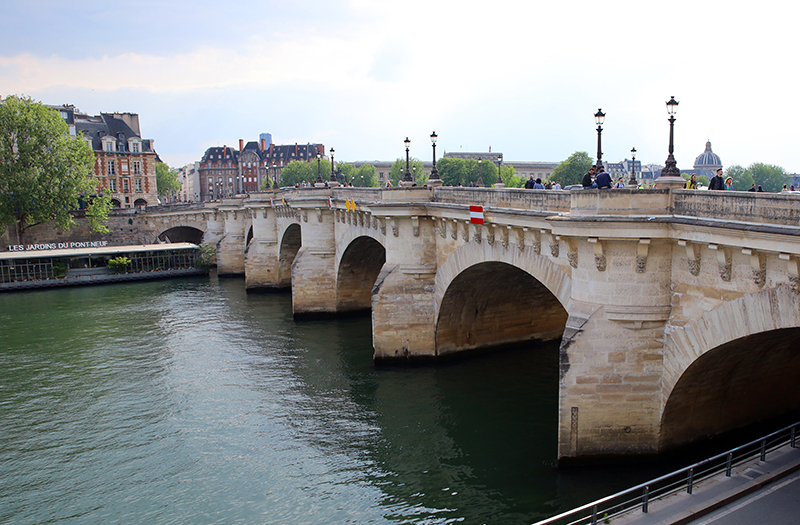 Pont Neuf - Ã¤lteste noch erhaltene BrÃ¼cke von Paris
