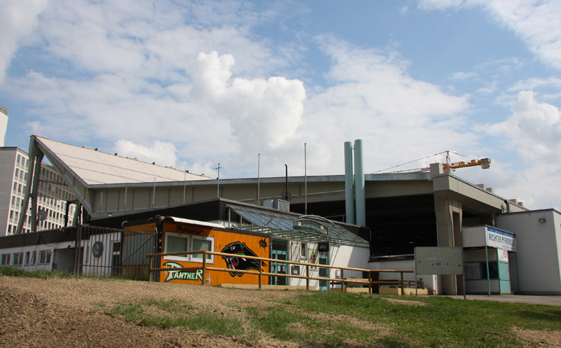 Das altehrwÃ¼rdige Curt-Frenzel-Stadion, HeimspielstÃ¤tte der Augsburger Panther
