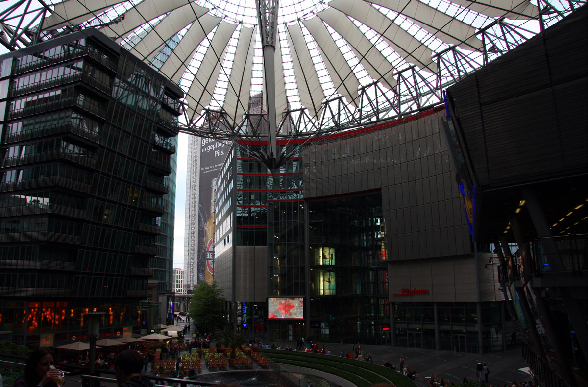 Im Sony Center
