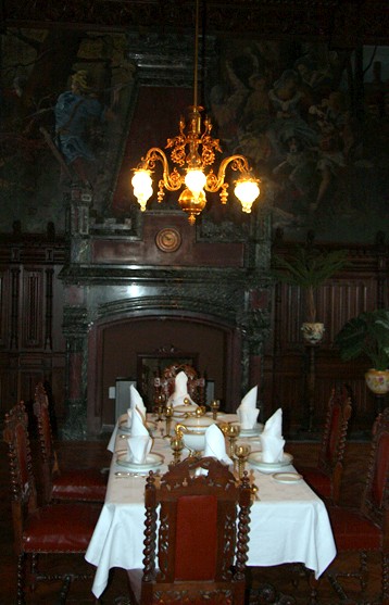 Speisesaal auf SchloÃŸ Drachenburg
