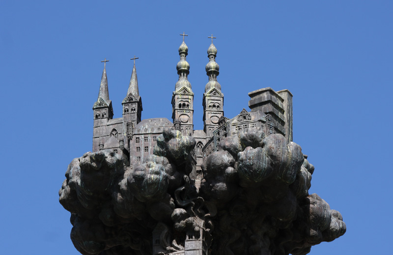 oberer Teil der HistoriensÃ¤ule
