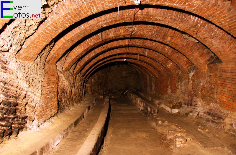 Innenansicht des Luftschutzbunkers unter dem Weinberg
