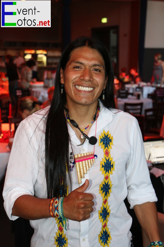 Leo Rojas
