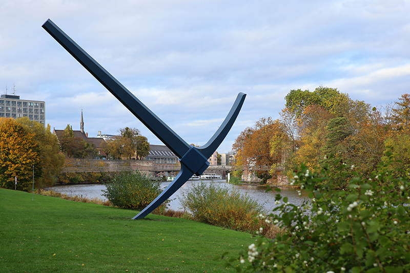 Spitzhacke - Documenta Kunstwerk
