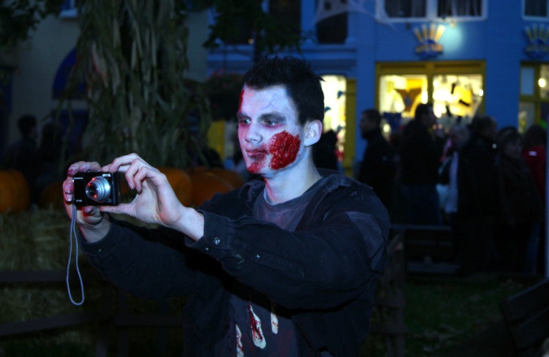 Zombies im Movie Park
