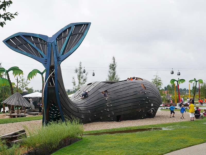 "Wal" am Kinderspielplatz
