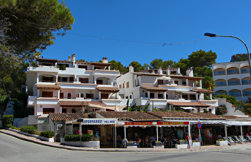 Kiosk und Restaurant in Sant Elm
