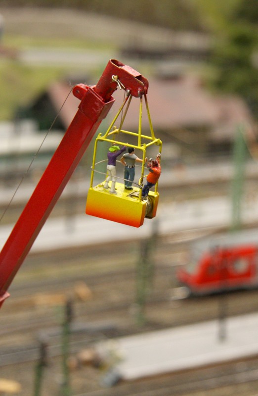 Bungeespringen auf einer Kirmes
