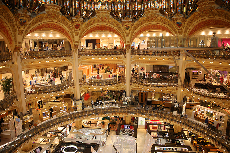 In der Galeries Lafayette - Heimat von Dior, Louis Vitton, Rolex und Co
