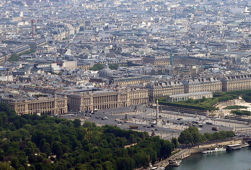 Blick auf den Place de la Concorde vom Tour Montparnasse aus gesehen
