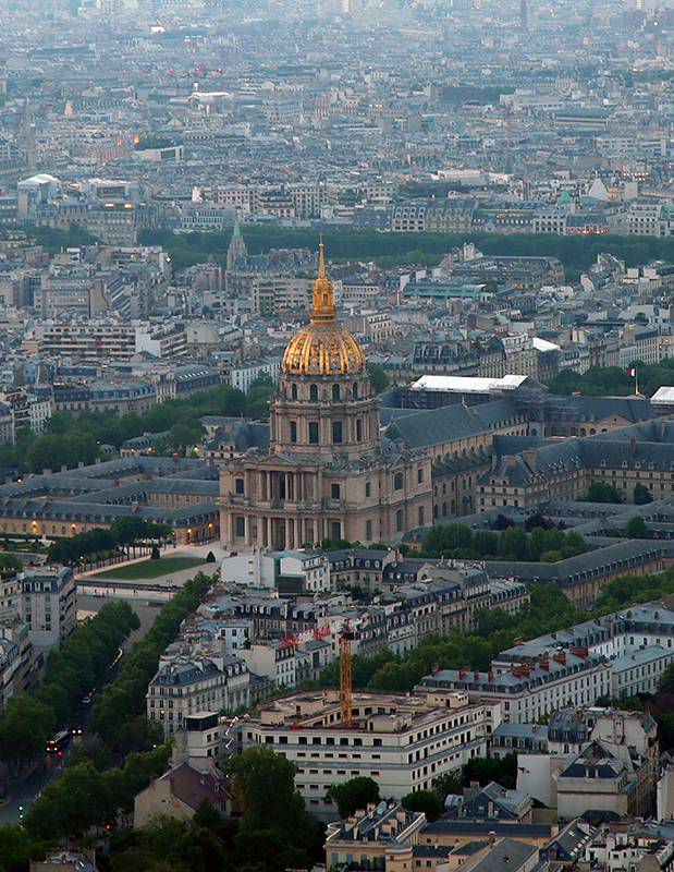 Invalidendom vom Tour Montparnasse aus gesehen
