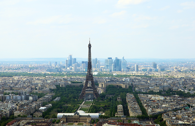 Eiffelturm vom Tour Montparnasse aus gesehen
