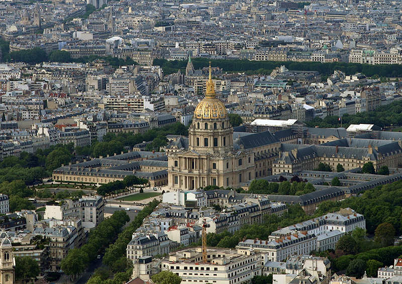 Invalidendom vom Tour Montparnasse aus gesehen
