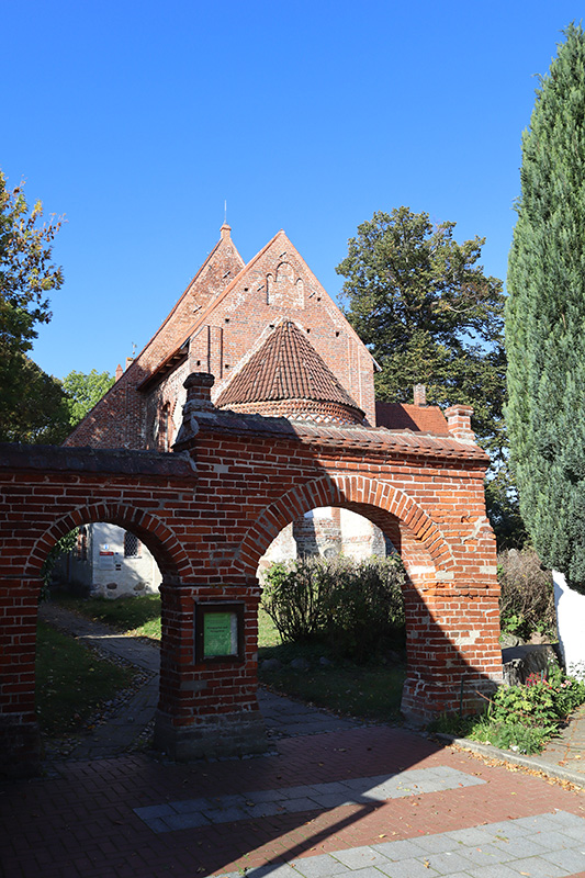 Älteste Kirche Rügens in Altenkirchen aus dem Jahr 1168
