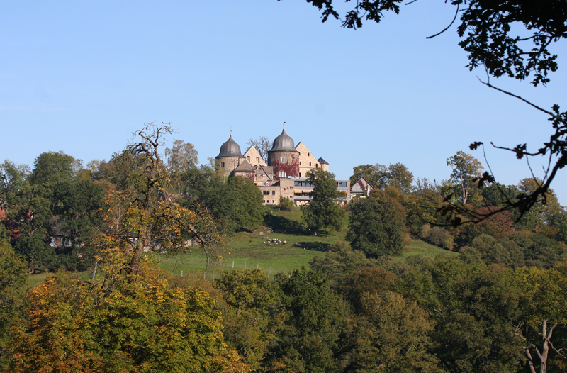 Die Sababurg (DornrÃ¶schen-SchloÃŸ) im Reinhardswald
