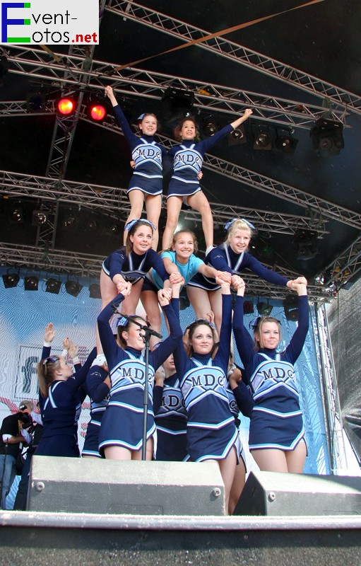 Die Cheerleaders "Little Dolphins"
