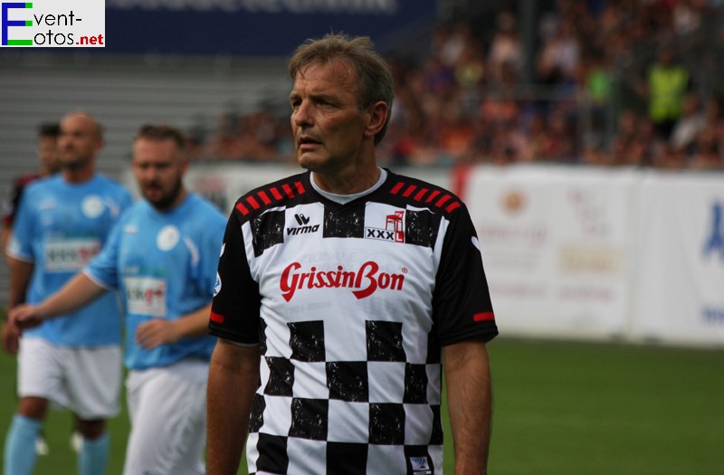 Rekordspieler der Bundesliga - Karl-Heinz "Charly" KÃ¶rbel
