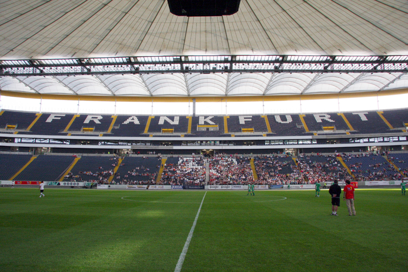 In der Commerzbank Arena
