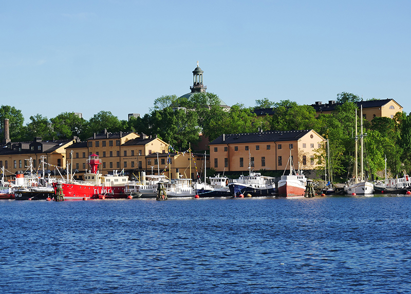 Schiff vor dem StrandvÃ¤gen
