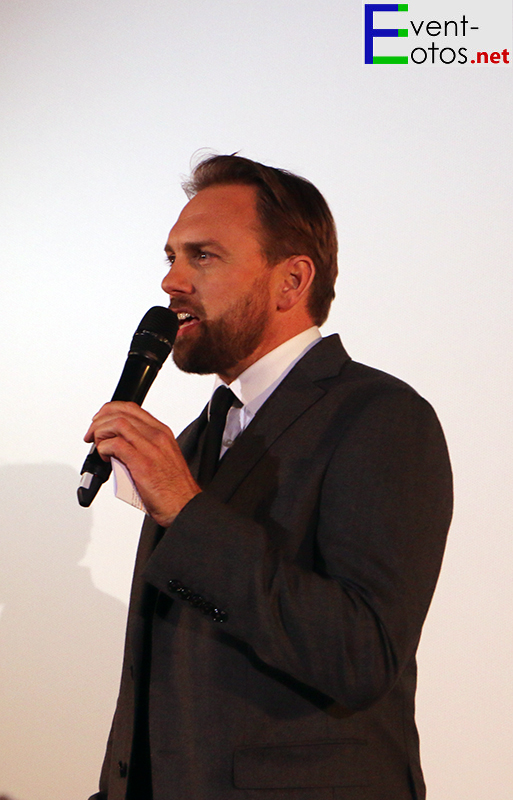 Moderator Steven GÃ¤tjen
