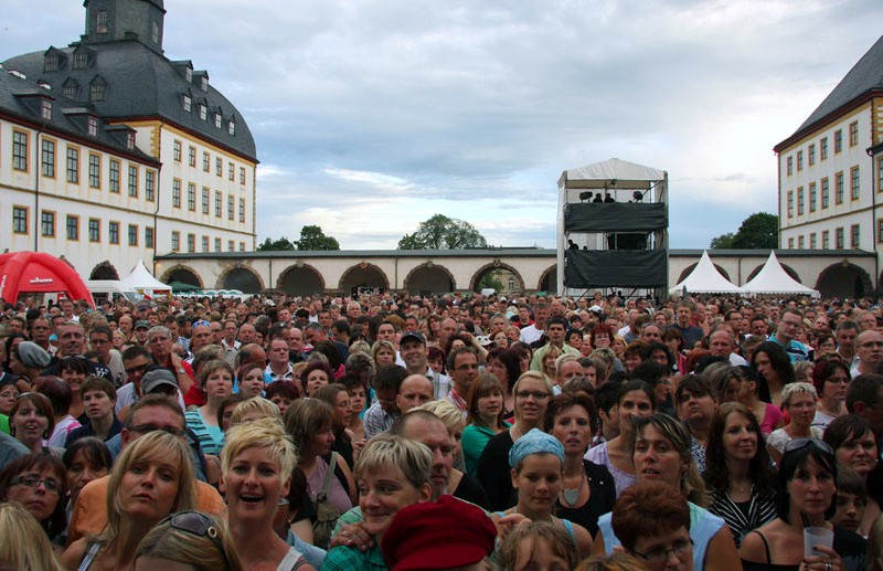 8000 Besucher bei Nena 
