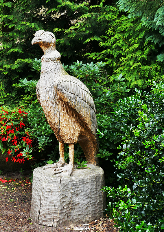 Statue
