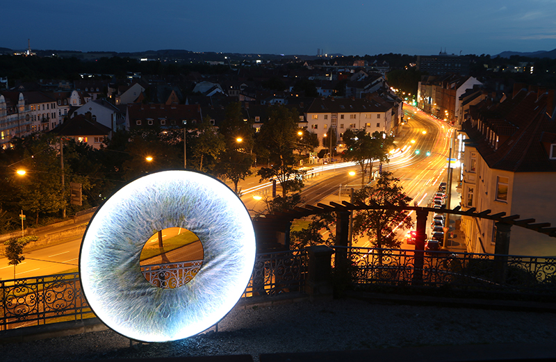 Zeev P. Novak: "Irido" - das Auge, mit Frankfurter StraÃŸe in Kassel
