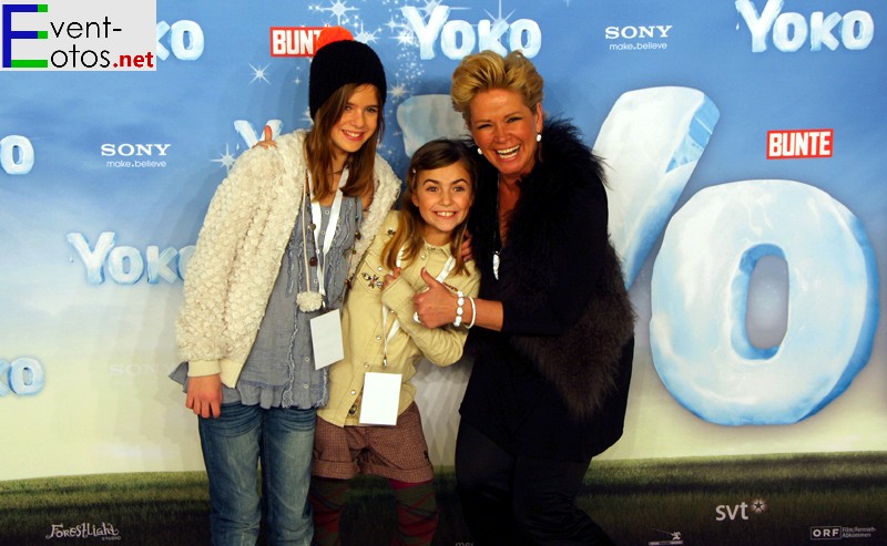 Claudia Effenberg mit Lilly Reulein und Jamie Bick
