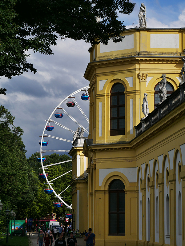 Orangerie mit Riesenrad
